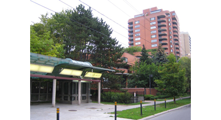 260 Heath St W