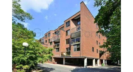 30 Glen Elm Ave