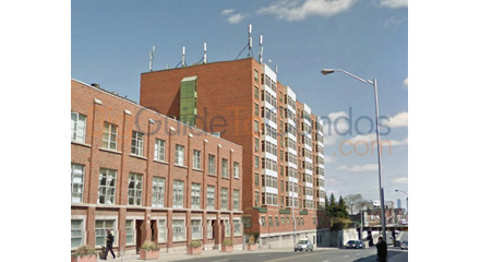 1390 Bloor St W