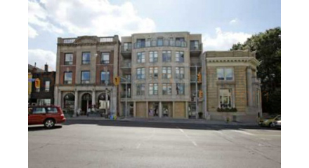 1174 Yonge St