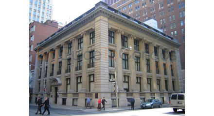 73 Richmond St W