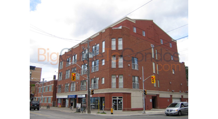 766 King St W