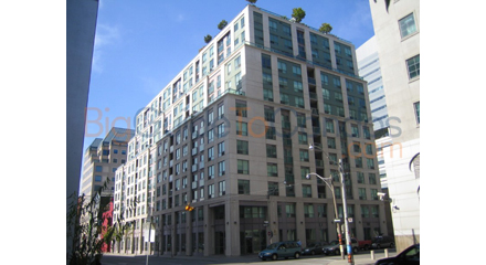 168 Simcoe St