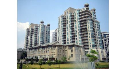 2111 Lake Shore Blvd W