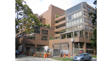 4 Lowther Ave