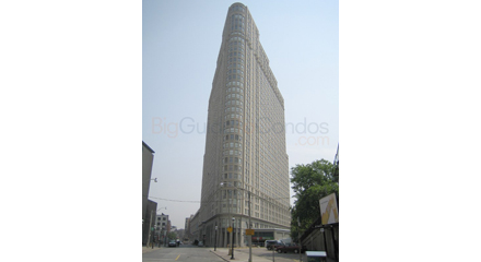 25 The Esplanade Ave