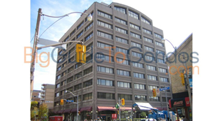 555 Yonge St
