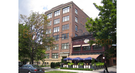 436 Wellington St W