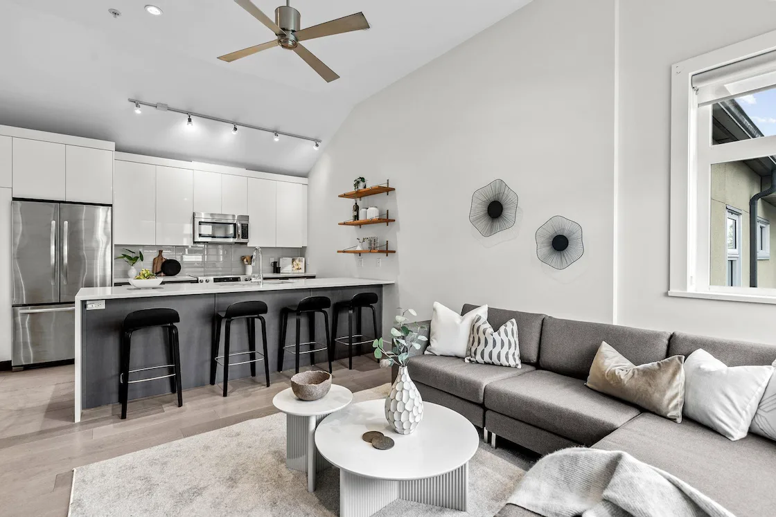 Felix Hunter | 1681 Kitchener Street