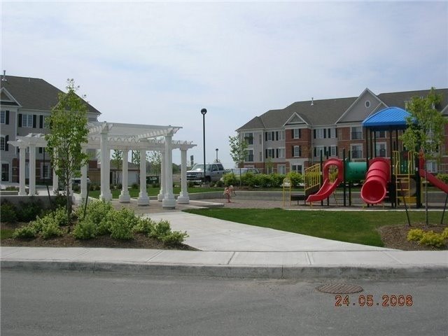 90 Aspen Springs Dr, #207