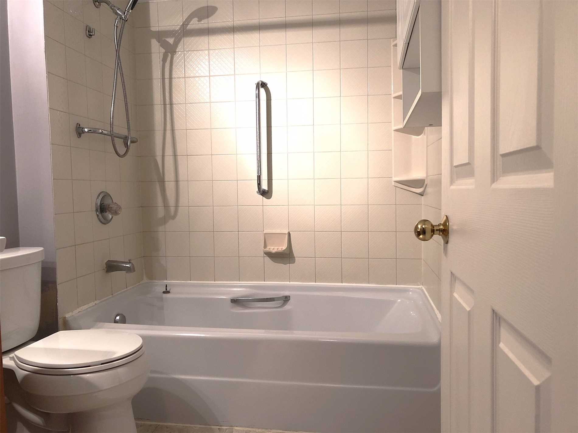 14924 Yonge St, #305