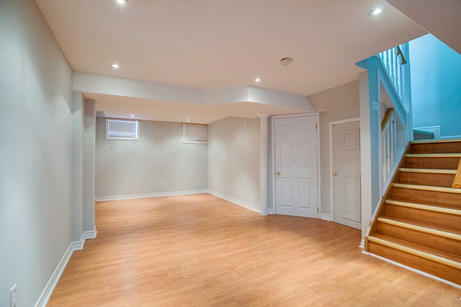 81 Village Vista Way