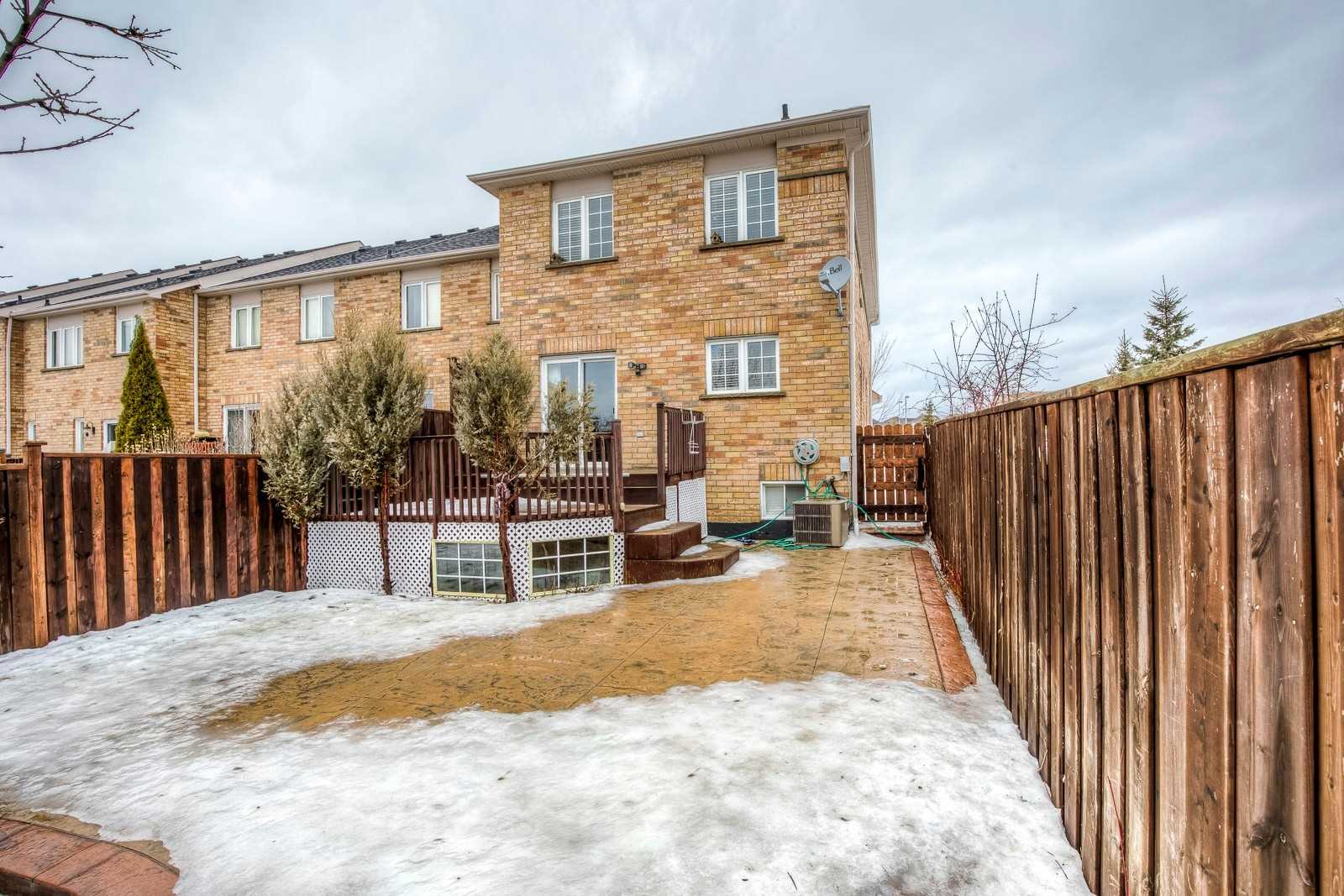 81 Village Vista Way