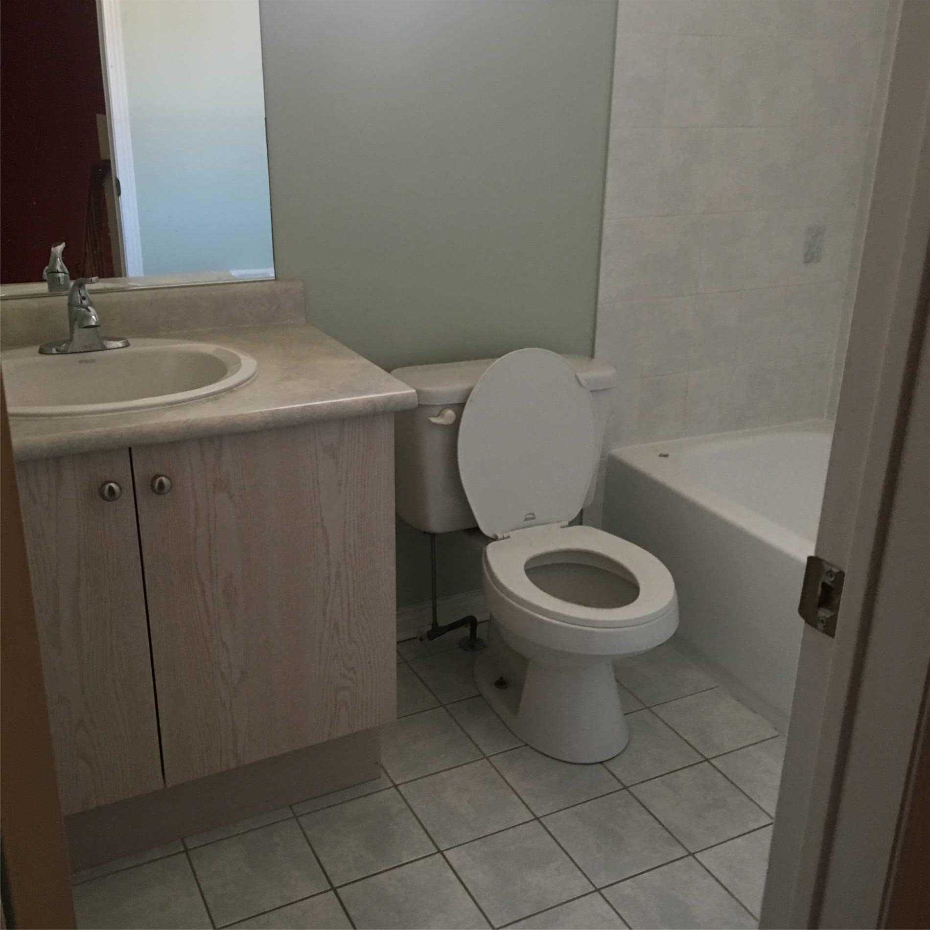 1156 Prestonwood Cres