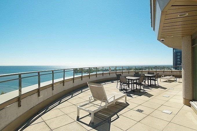 88 Palace Pier Crt, #906