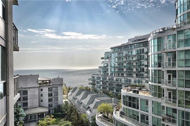 88 Palace Pier Crt, #906