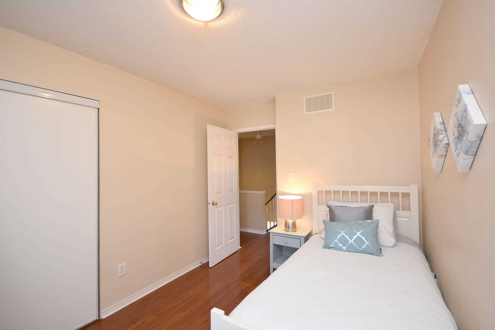 Listing W4398394 - Large Photo # 14
