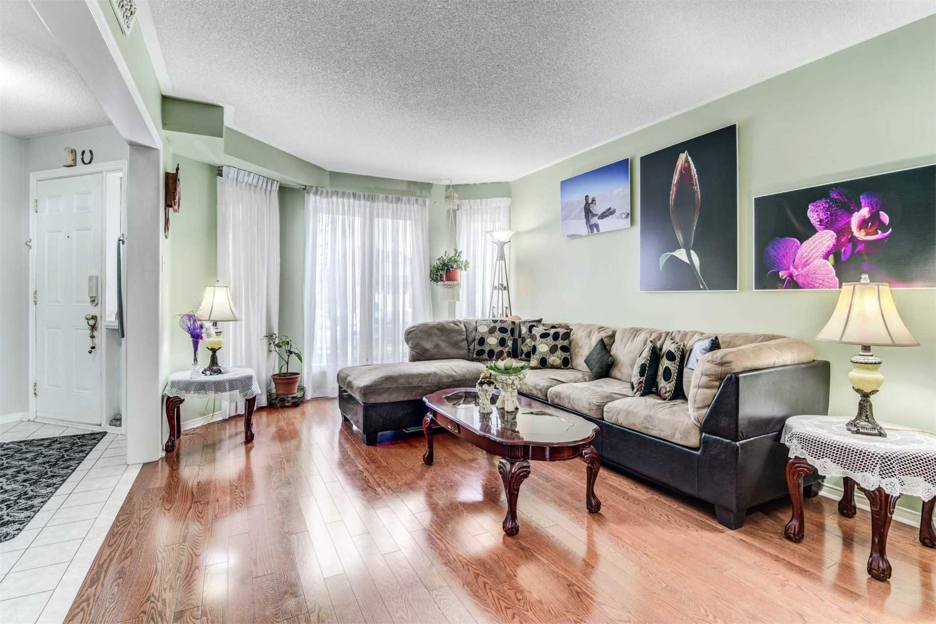 127 Springview Dr