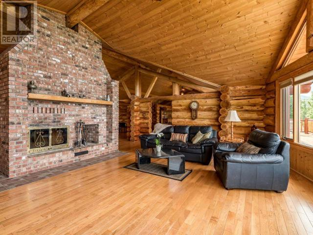 Listing 152840 - Large Photo # 3