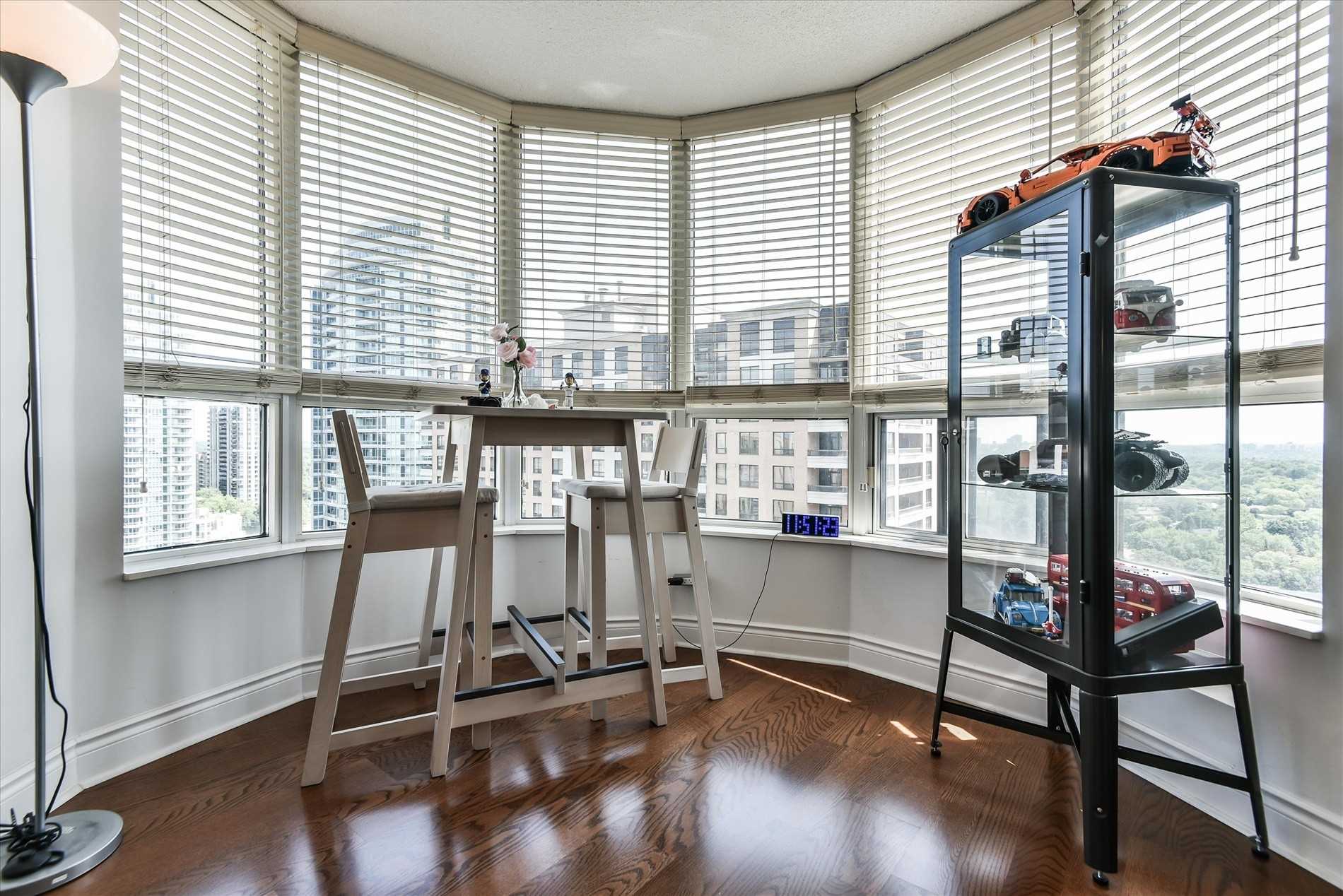 10 Northtown Way #1812