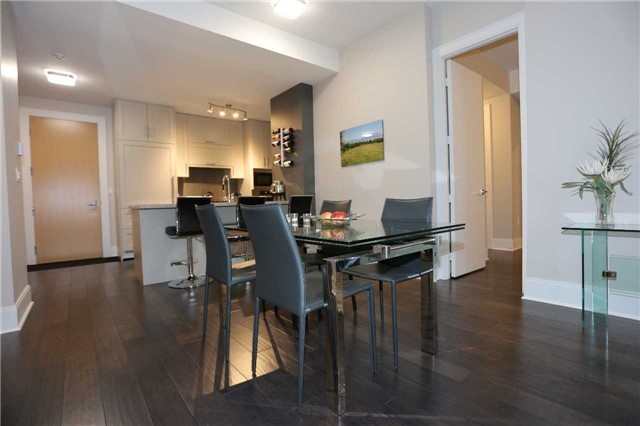 29 Queens Quay E #616