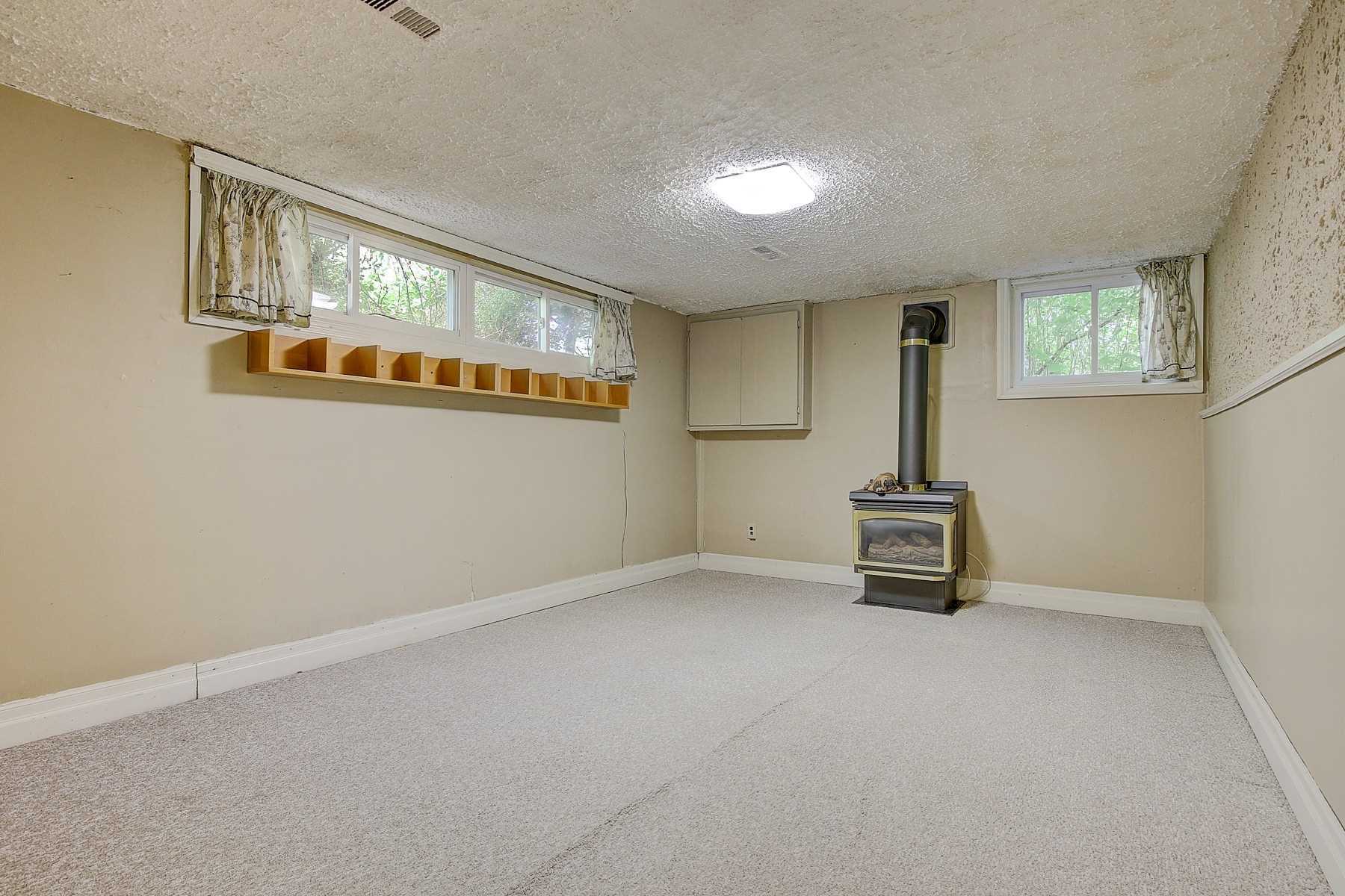 177 Maple Ave
