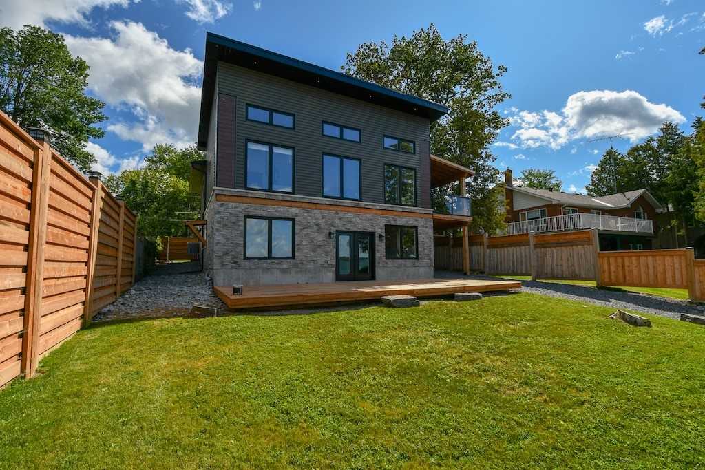 38 Wakeford Rd