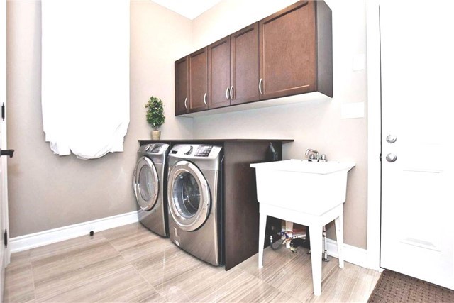 107 Queen Filomena Ave