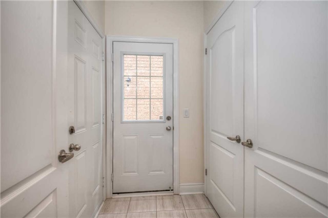 1089 Upper Thames Dr