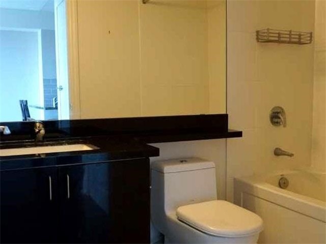 151 Upper Duke Cres, #1001