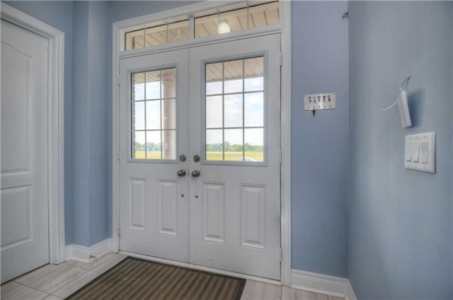 1089 Upper Thames Dr