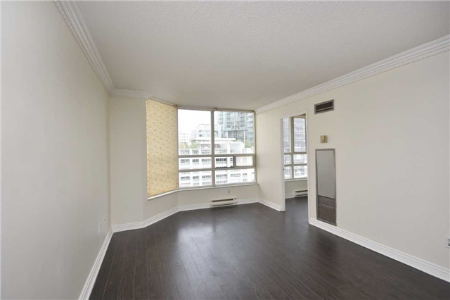 Listing W4117330 - Large Photo # 6