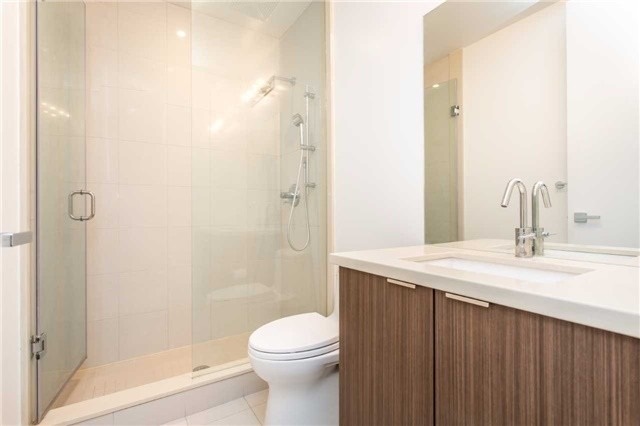 29 Queens Quay E #1010