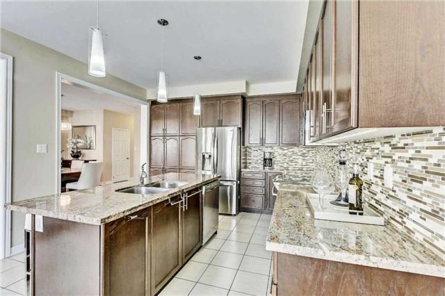 10 Pavlova Cres