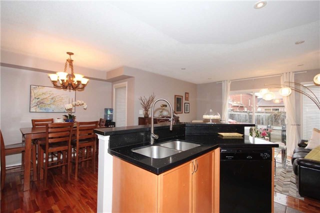 Listing W3998549 - Large Photo # 5