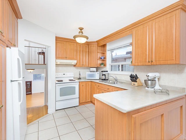 Listing W4068192 - Large Photo # 8