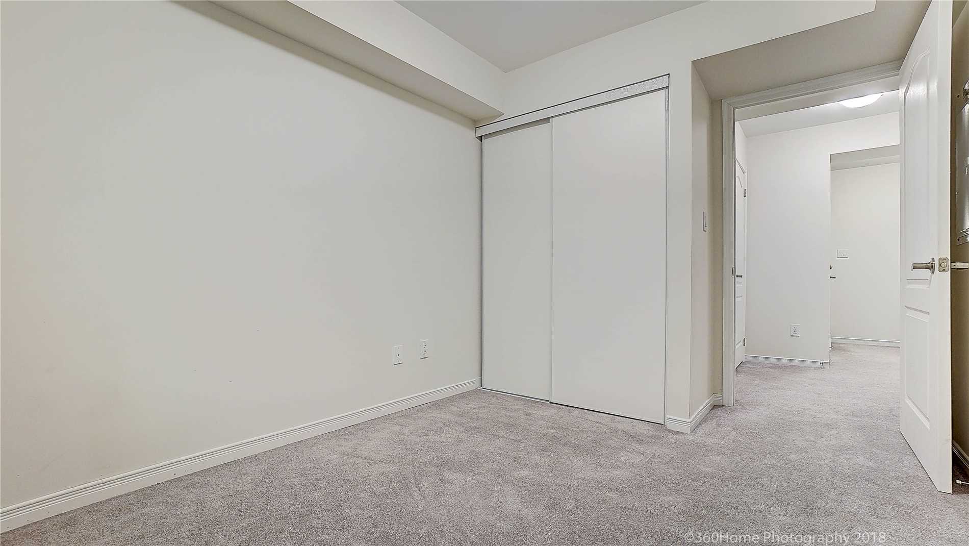 11 Applewood Lane, #112