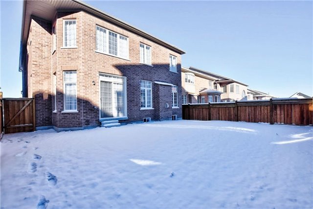 107 Queen Filomena Ave