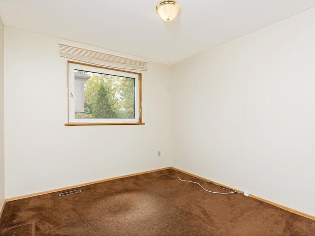 Listing W4029663 - Large Photo # 12