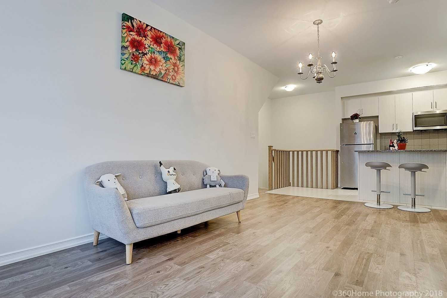 11 Applewood Lane, #112