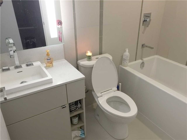 101 Peter St, #2511