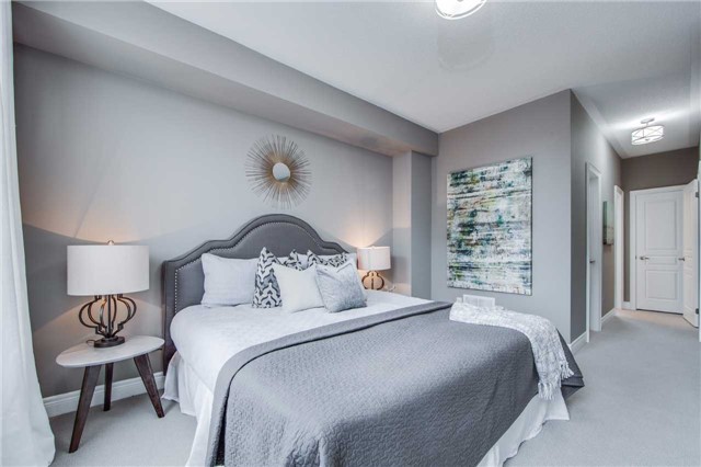 2 Fairhead Mews
