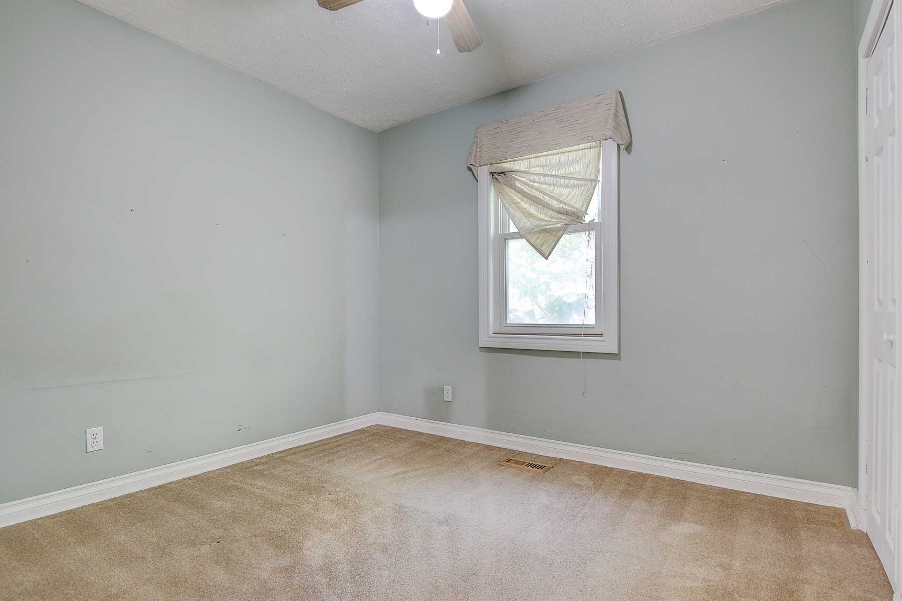 177 Maple Ave