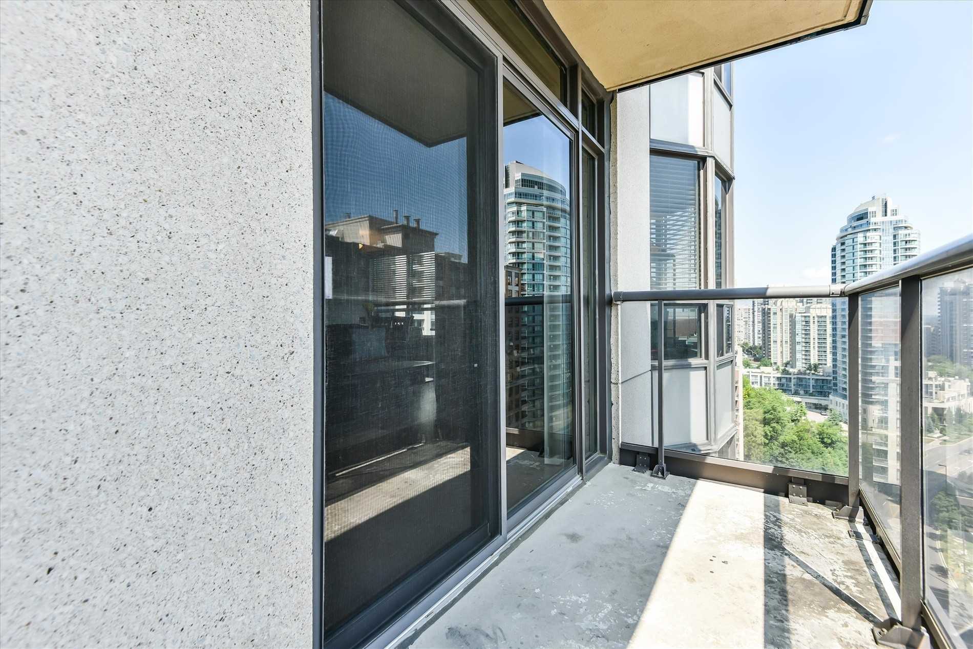 10 Northtown Way #1812