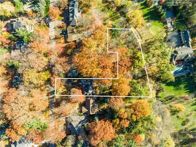 1266 Minaki Rd