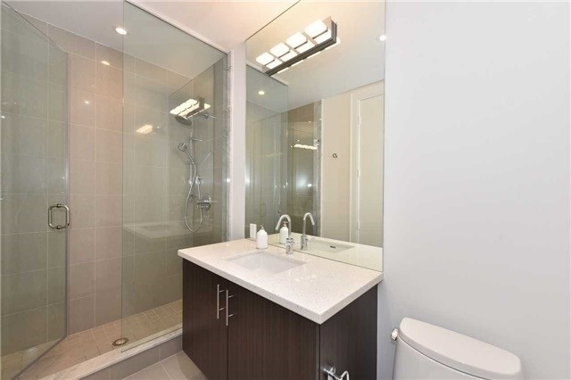29 Queens Quay E #616