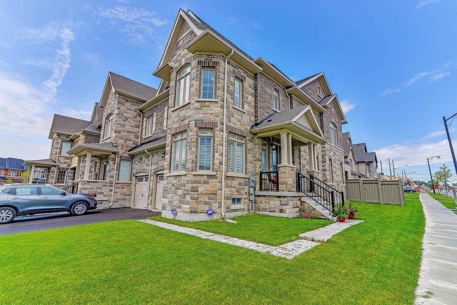 38 William Graham Dr