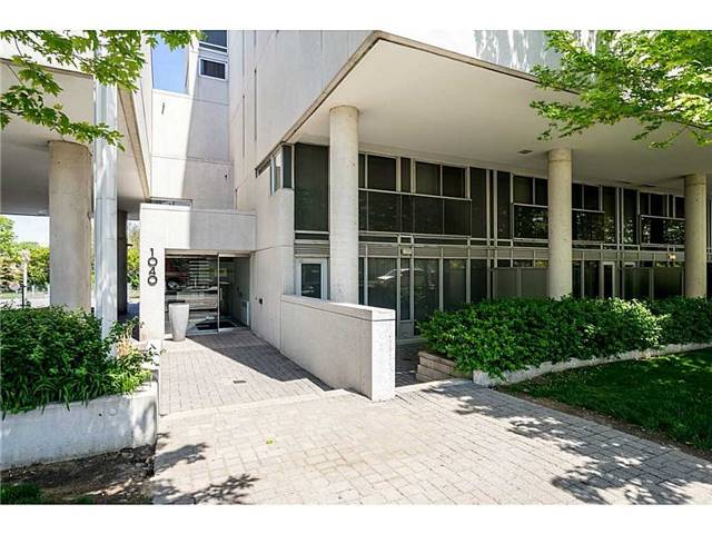 1040 The Queensway #917