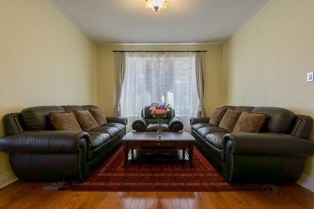 Listing W3827413 - Large Photo # 4