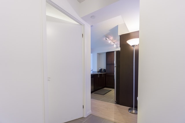 Listing W3725557 - Large Photo # 4